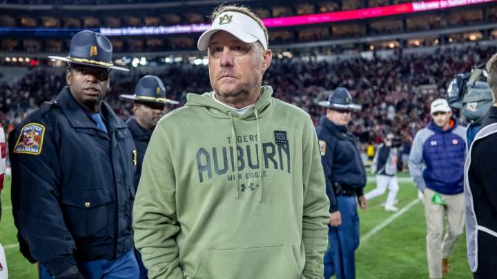 Hugh Freeze addresses the state of Auburn’s locker room amidst 3