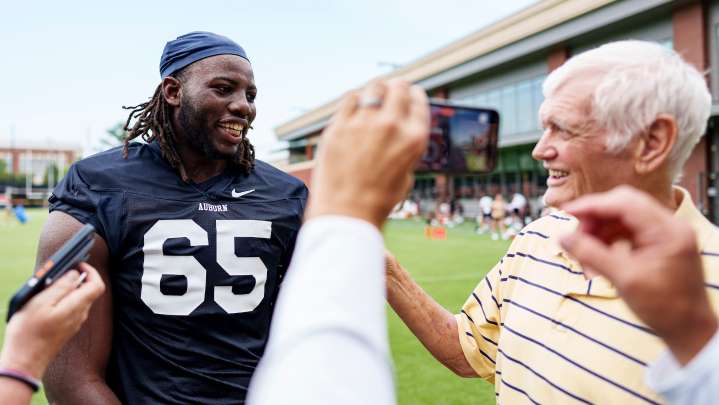 Auburn football OL Xavier Chaplin has hearing 'issue,' Hugh Freeze says