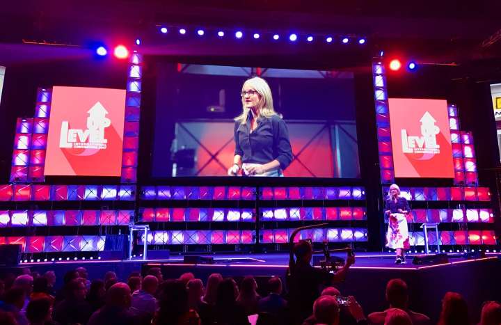 Podcaster, author Mel Robbins planning spring appearance in Phoenix