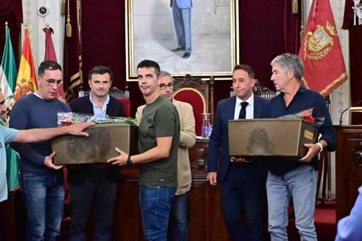 “Después de 90 años, que por fin descanse en paz”