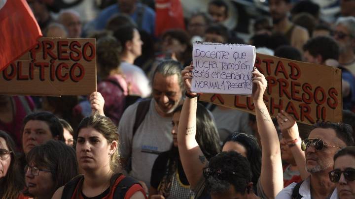 Los docentes de la UNR adhieren al paro nacional de este martes