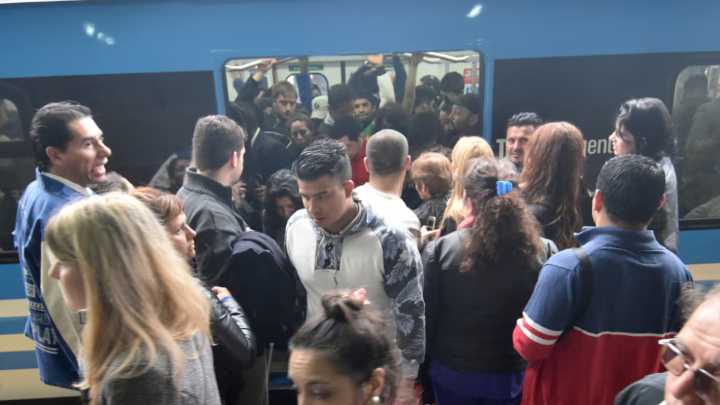 El Tren Roca circula con demoras por un problema técnico en Temperley
