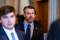 Los republicanos que rara vez se han opuesto a Trump plantean preguntas sobre su guerra contra las drogas