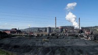 ArcelorMittal y Asturiana de Zinc reciben ayudas millonarias para compensar los costes de CO2