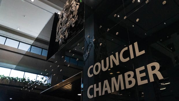 Learning curve begins as largely rookie Calgary council sworn in