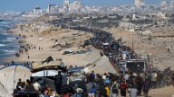 Thousands of Palestinians are returning home to northern Gaza, finding destruction and heartbreak