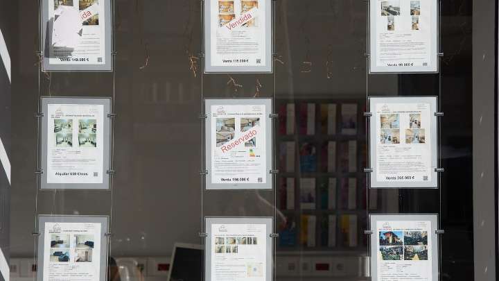 La compraventa de viviendas cae un 3,4% en agosto y pone fin a 13 meses consecutivos de subida