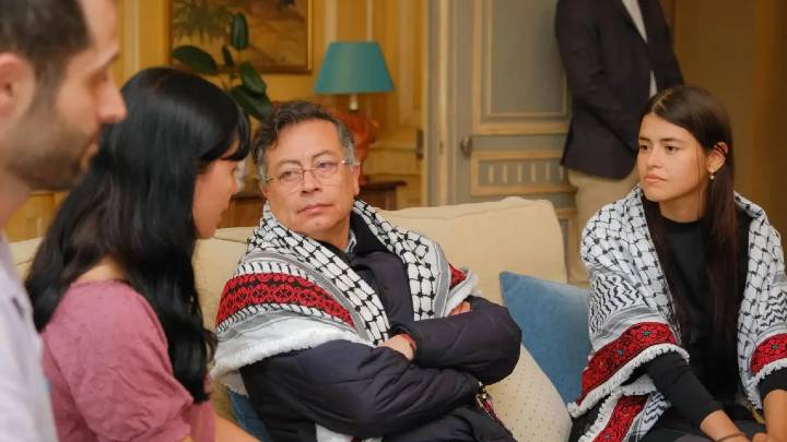Colombianas detenidas en la flotilla Global Sumud regresaron al país en el avión presidencial