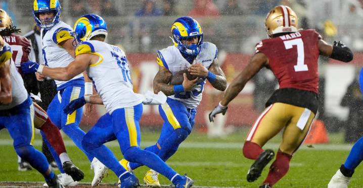Rams-49ers final score: Kyren Williams fumbles the game away