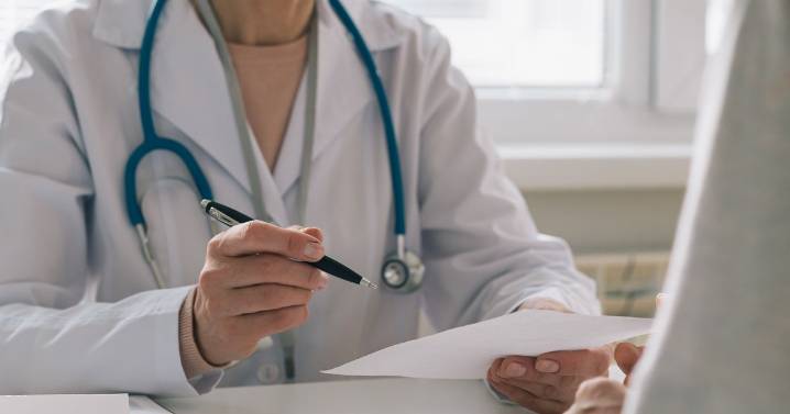 Doctor urges Brits to avoid visiting GP if they have one illness