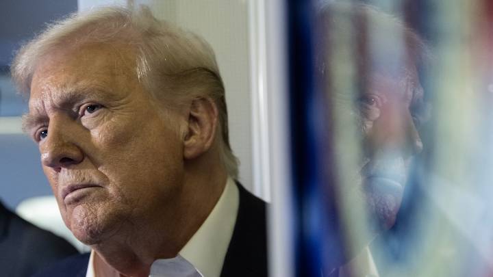 Live updates: Trump arrives in Japan; shutdown hits Day 27