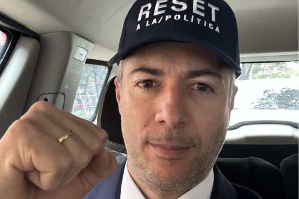 Daniel Quintero se baja de la consulta del Pacto Histórico y denuncia falta de garantías por parte del CNE