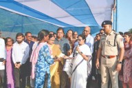Mamata hands Rs 5L ex-gratia to kin of flood victims, calls North Bengal deluge ‘man