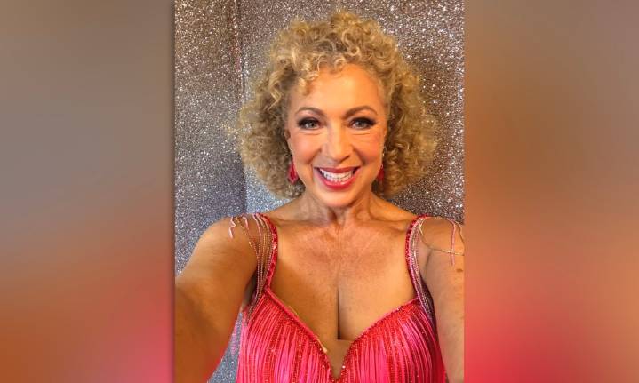 'ER' star Alex Kingston reveals uterine cancer diagnosis