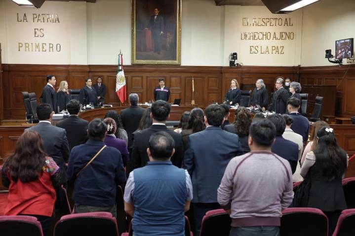 Instala SCJN centros de acopio; ministros donarán parte de su salario
