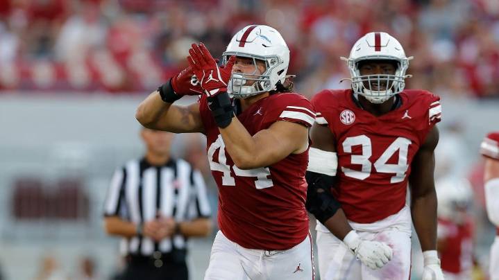 No. 6 Oklahoma's 'Dog Pound' ready for its turn to chase down Arch Manning and Texas