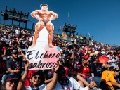 Revendedores del GP de México resienten la ausencia de "Checo" Pérez: “Ha sido difícil vender”