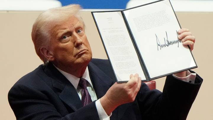 Judge halts Trump policy on 'gender ideology' in teen pregnancy programs