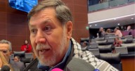 Fernández Noroña toma un avión privado y se burla: "Es un taxi aéreo"