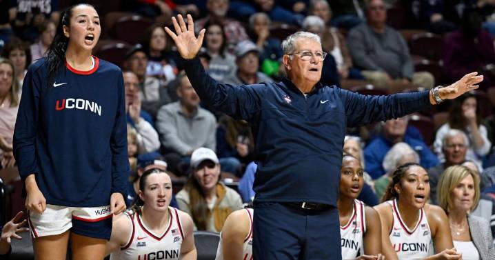 UConn tops women's preseason AP Top 25 ahead of South Carolina, UCLA