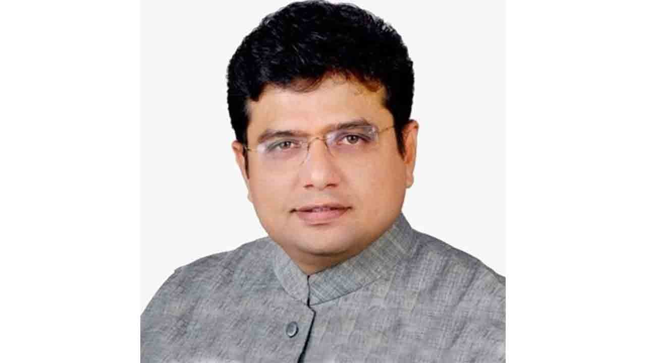 Sridhar Babu OSD Denies Link To Rs. 1.77 Crore IT Project Scam
