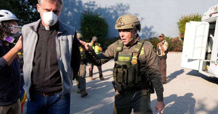 Using helicopters and chemical agents, immigration agents become increasingly aggressive in Chicago