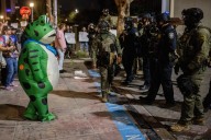 Orlando 'No Kings' organizers urge protesters to don inflatables