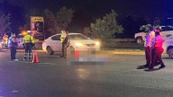 Hombre muere atropellado en el bulevar Antonio L. Rodríguez en Monterrey; intentó cruzar la calle