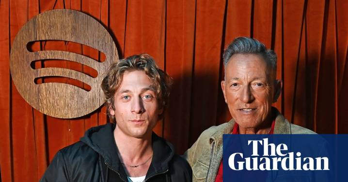 ‘When did I get that good-looking?’: Bruce Springsteen on seeing Jeremy Allen White play him on screen