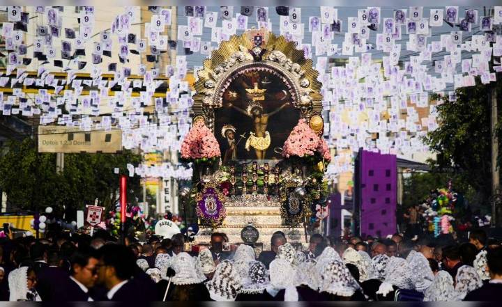 ¿A qué hora inicia la procesión del Señor de los Milagros en su último recorrido por Lima este 1 de noviembre?
