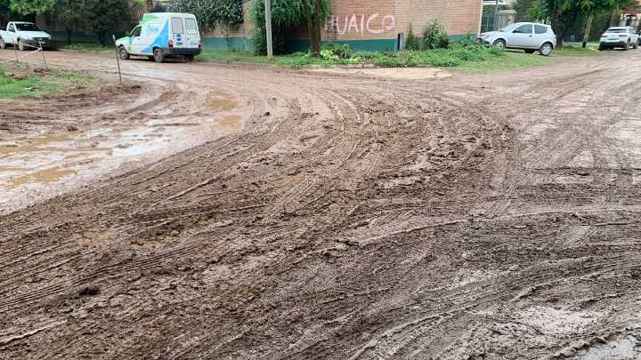 Vecinos de Alto Padilla piden mejoras por el mal estado de las calles