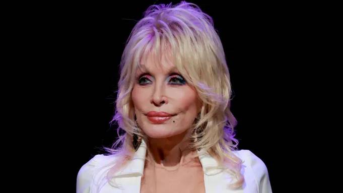 El desesperado pedido de la hermana de Dolly Parton por su grave estado de salud
