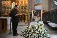 Mass to honor salsa singer Celia Cruz draws hundreds in Cuba after authorities shut down performance