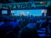 Coloquio de Idea: para los empresarios ya no hay atajos, se trata de competir o morir