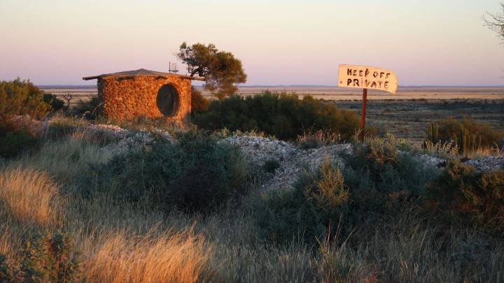 ‘Pretty un-Australian’: Rural town White Cliffs ‘demoralised’ by paralysed mining, native title claims due to govt red tape