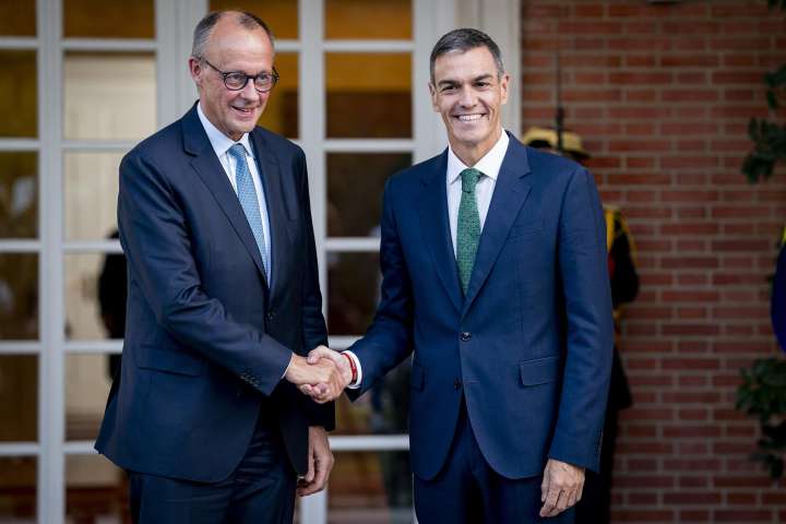 España negocia con Alemania su apoyo a la oficialidad del catalán en la UE