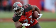 Former Buccaneers All-Pro running back Doug Martin dies at 36