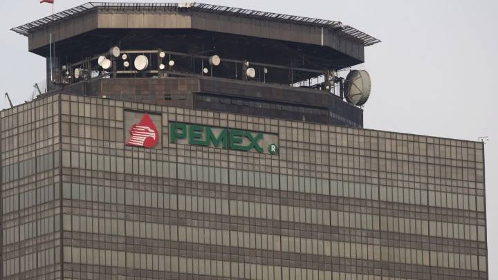 Por primera vez, mexicanos tienen que pagar para mantener a Pemex en 2026