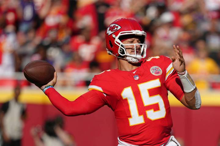 Chiefs-Jaguars betting: What do sportsbooks need on Monday night game?