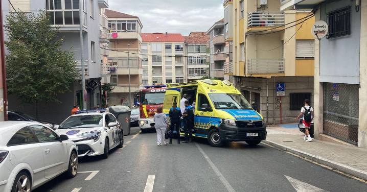 Vídeo | Desatado un incendio en la calle Vasco Díaz Tanco de Ourense