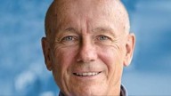 Un Premio Nobel de Economía advierte sobre los riesgo de la IA: “Tiene potencial para destruir empleos”