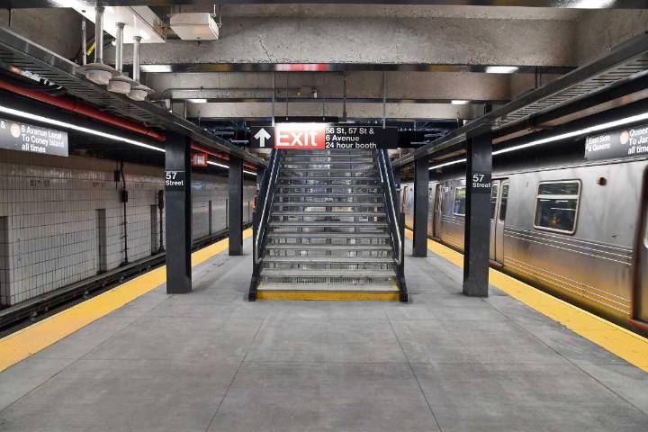 Midtown subway attack: Man stabbed, another shoved onto tracks in violent assault, cops say