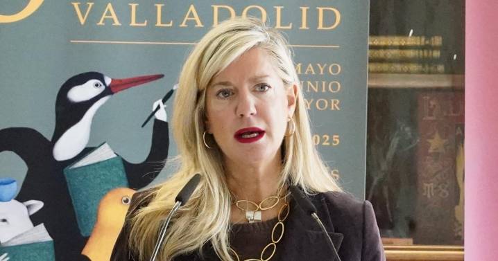 La líder de Vox en Valladolid denuncia que el PSOE ha puesto una cámara para grabarla