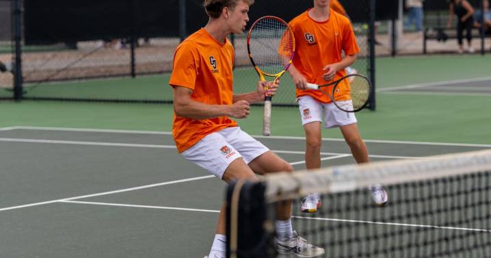 Grand Junction qualifies entire tennis team for state