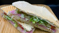 Este es el restaurante familiar de Málaga con camperos y bocadillos XXL, y casi dos décadas de historia: todo casero y sin gluten