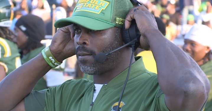 Vick prepares for first Battle of the Bay as head coach
