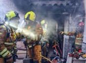 Extinguido un incendio en un cuadro eléctrico de un local comercial en Orihuela Costa