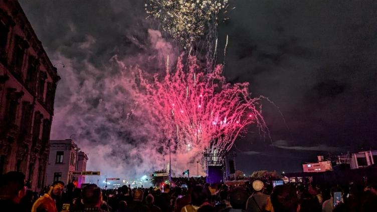 Espectáculo de pirotecnia concluye actividades del FICUU 2025