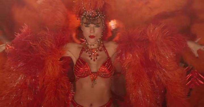 Taylor Swift Stuns as Showgirl in Behind-the-Scenes Shot from 'The Fate of Ophelia'