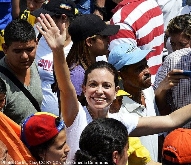 Premian con el Nobel de la Paz a excandidata presidencial venezolana